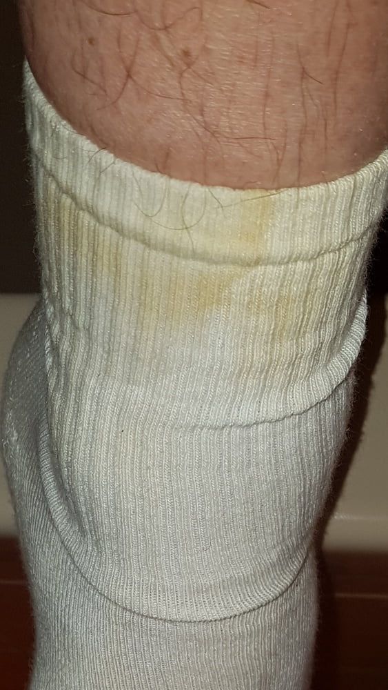 My white Socks - Pee #45