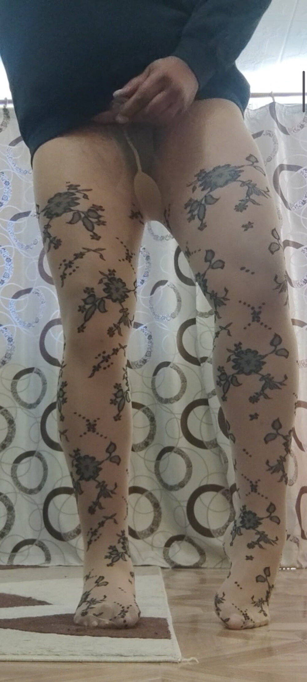 Patterned pantyhose cock masturbation #12