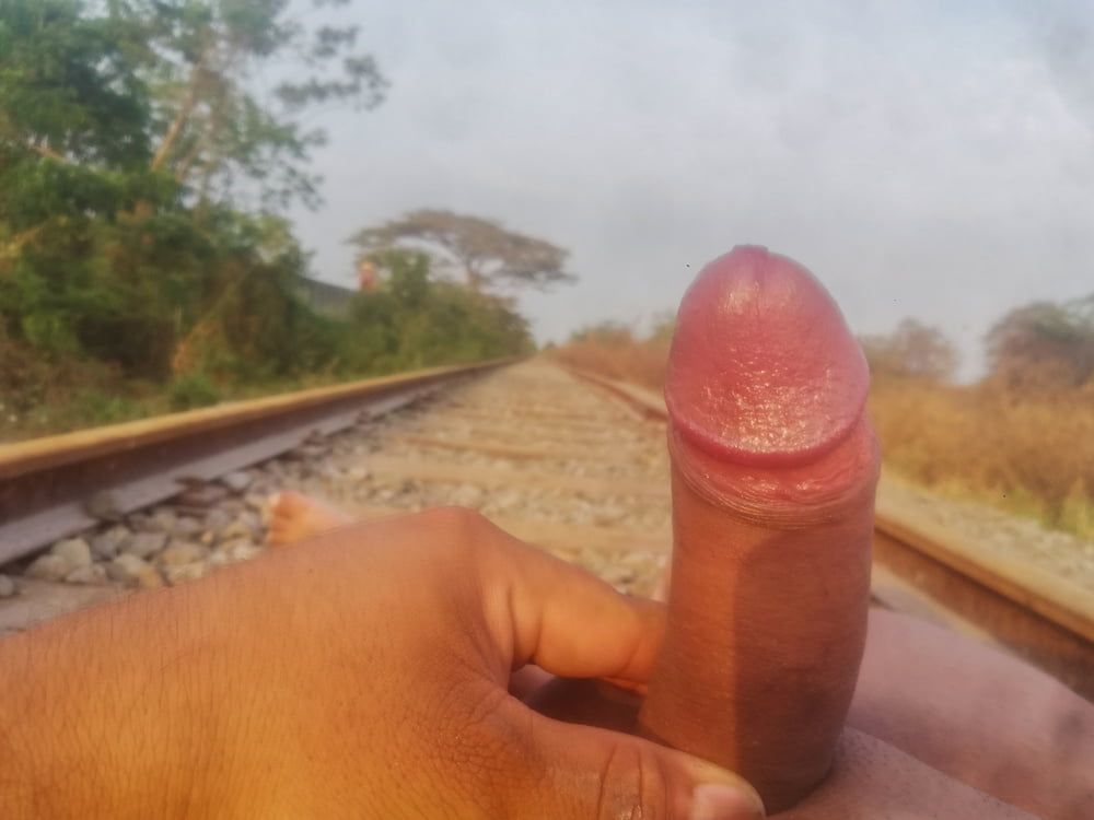 Mi Pene Rico y Erecto En Exhibicion en las Vias del Tren 02 #7