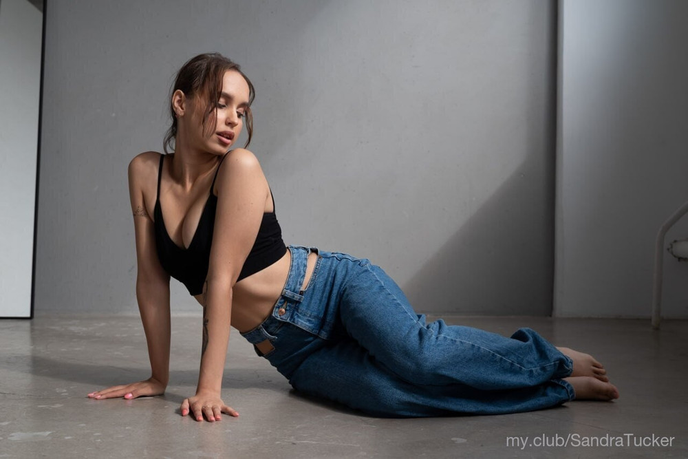 Sandra Tucker Free Photos #8