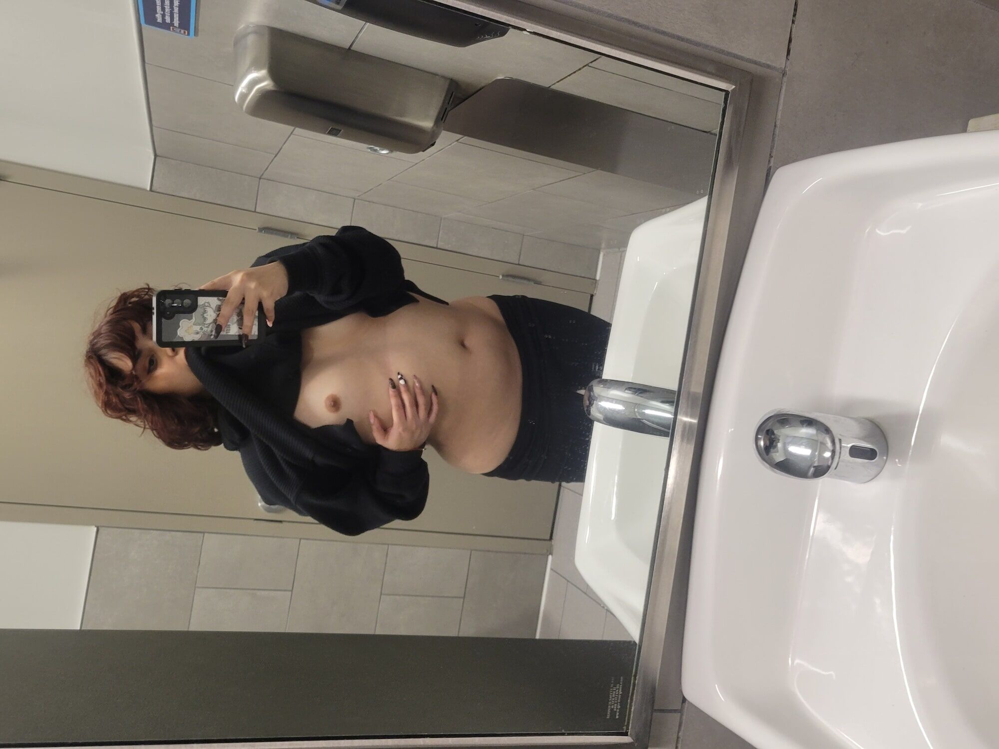 Quick Aldi bathroom selfies #6