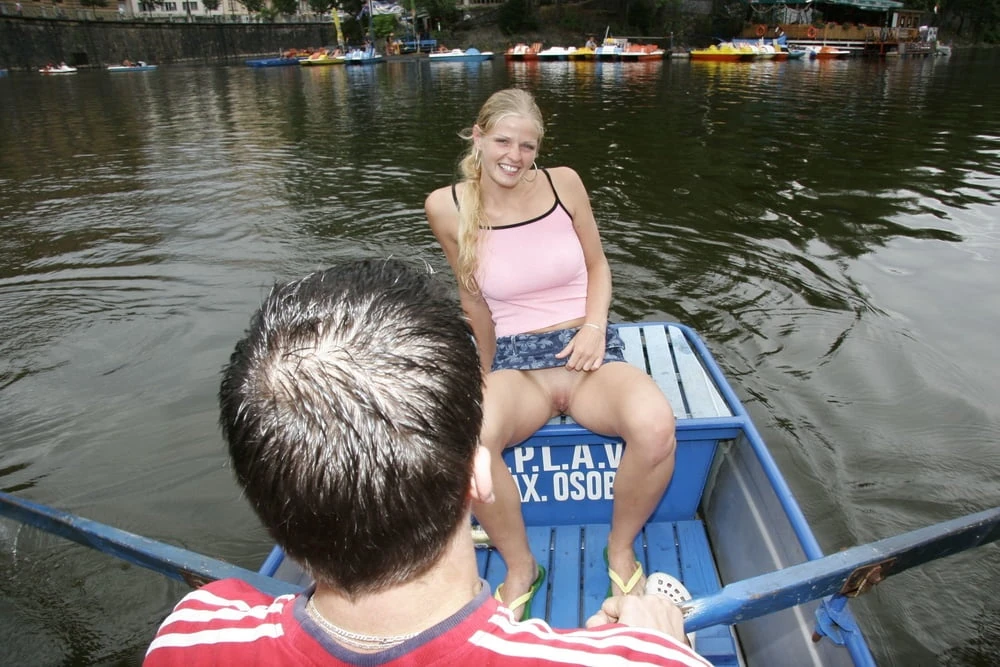 Two young exhibitionists enjoy fucking around the city #2
