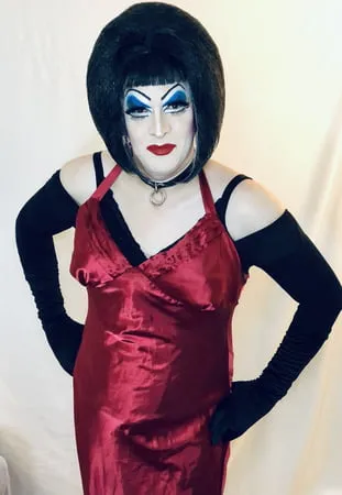 slut debra dolled up and ready         