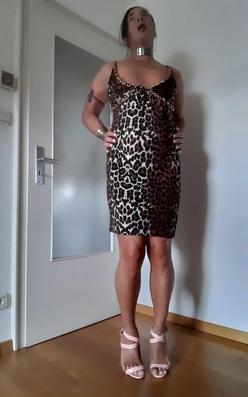 Tygra slut in leopard dress for Longdick Jack. #18