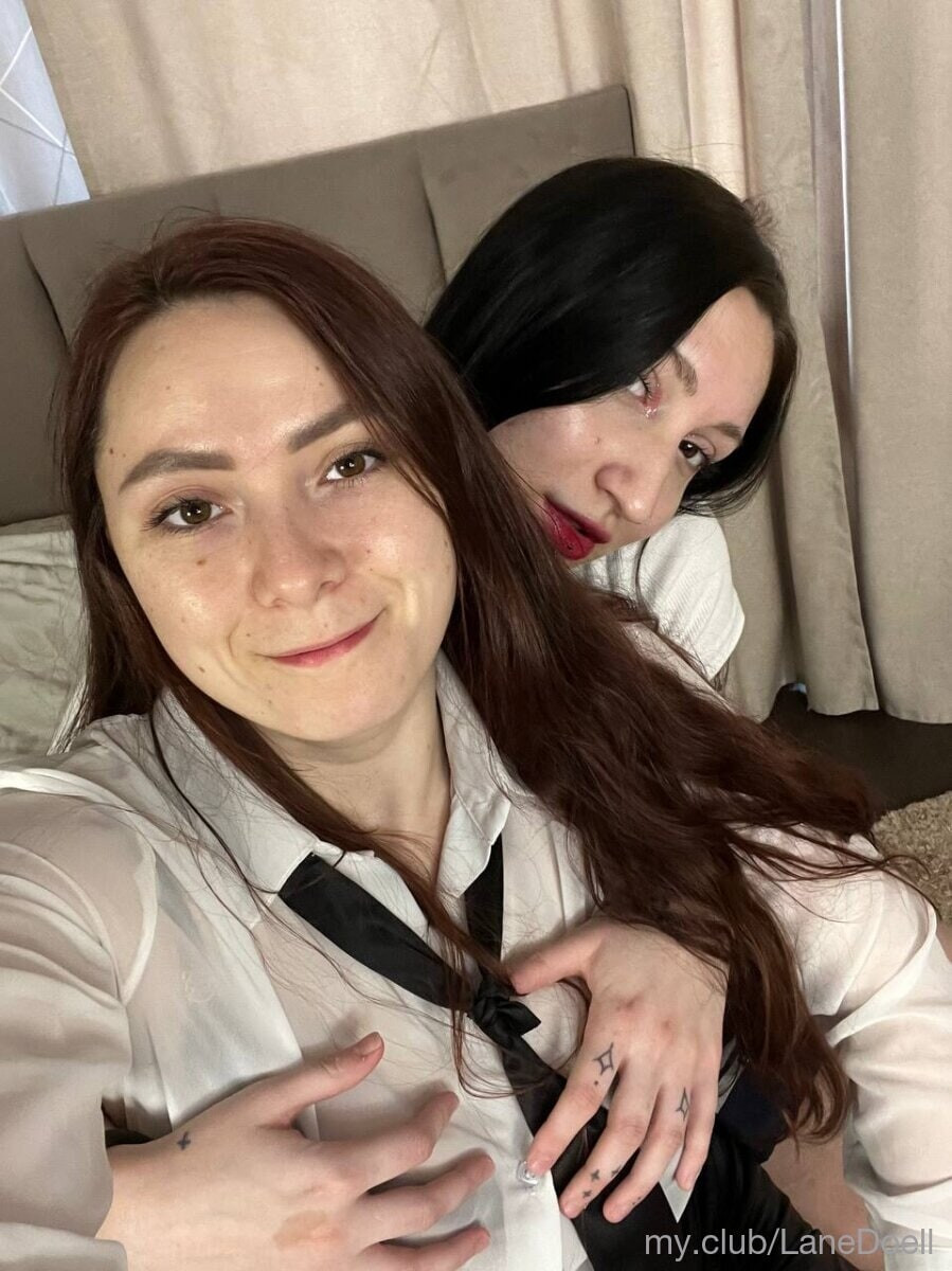 Hild ​​and ​​Blair Free Photos #21