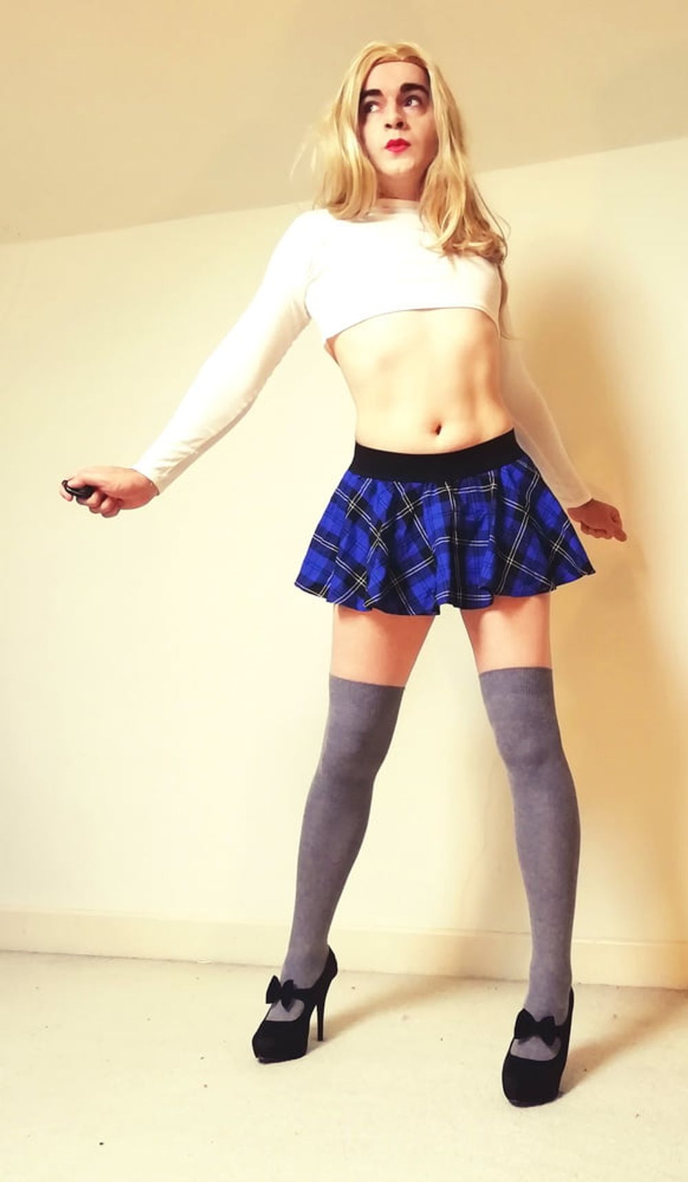 Marie Crossdresser in blue tartan (lots of cum!!!) #10