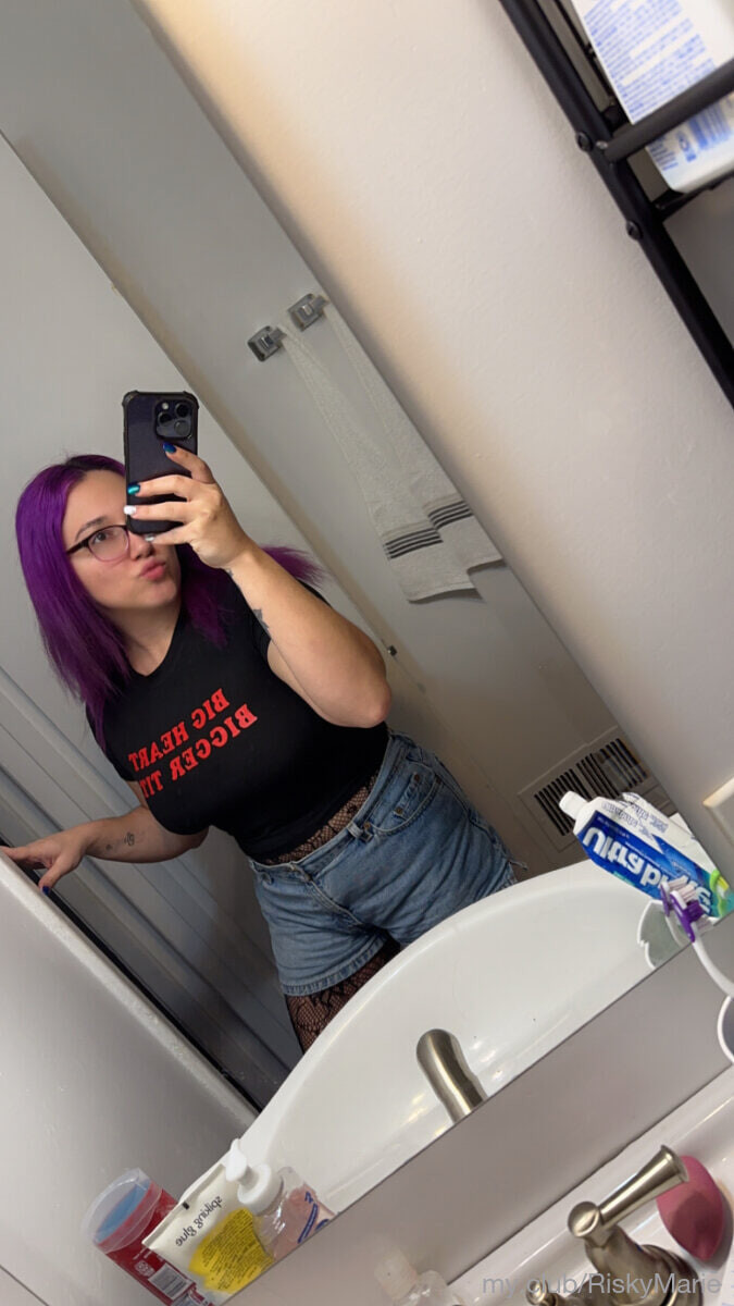 Free RiskyMarie Photos #3