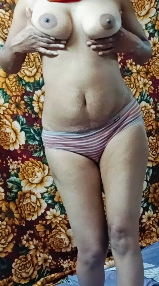 Boobs pussy show #17