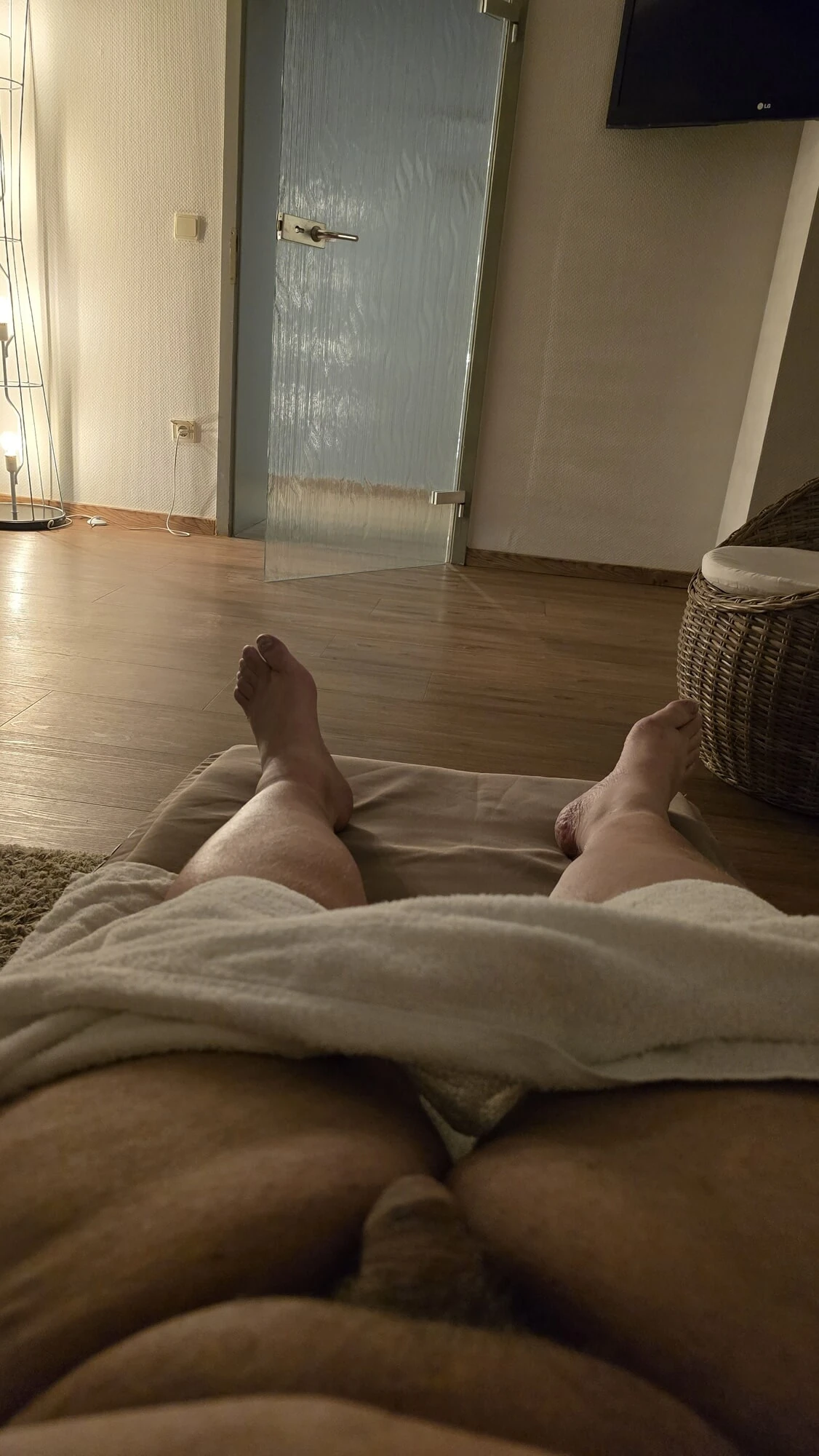Naked in Wellness Spa Hotel