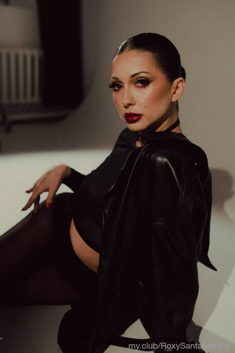 Free Roxy Photos #2