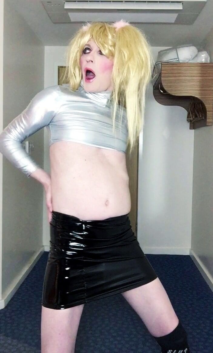 Sissy Silver and Black mix #25