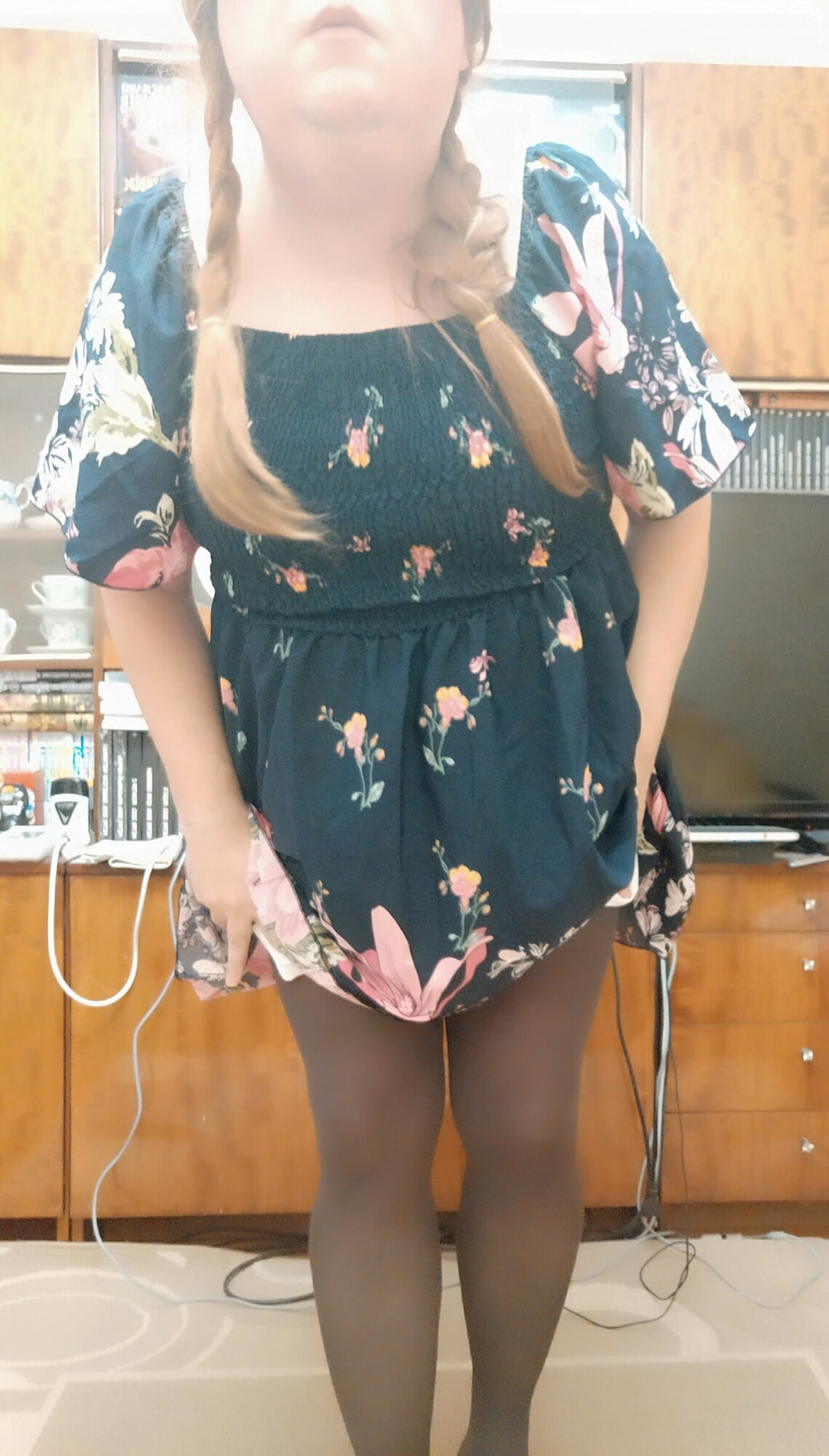 Sissy Aleksa wears a dress with flowers #8