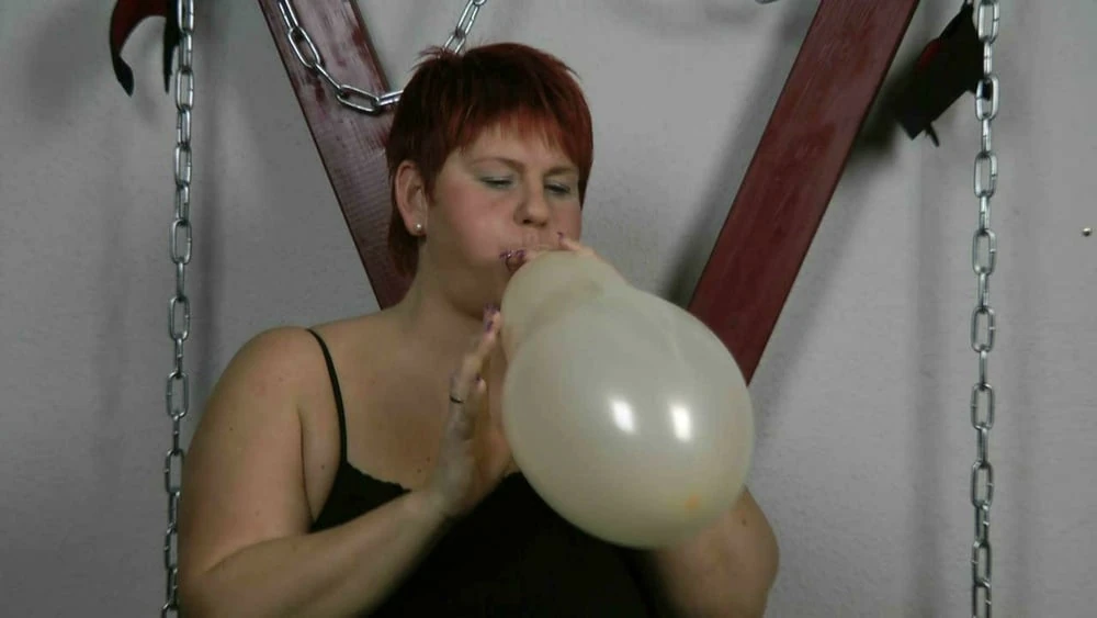 Hot games with balloons #6