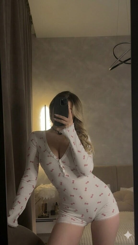 Free Elena Photos #2