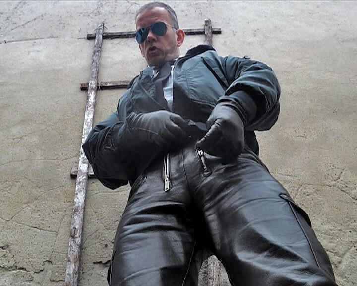 Leather Cop 18