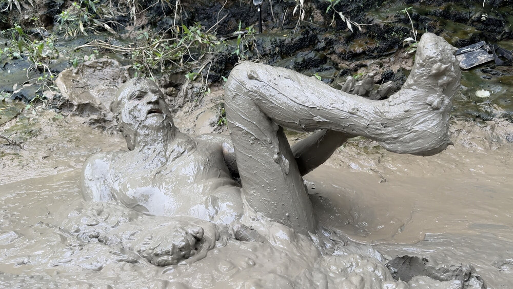 SHOT : MUD BONDAGE #11