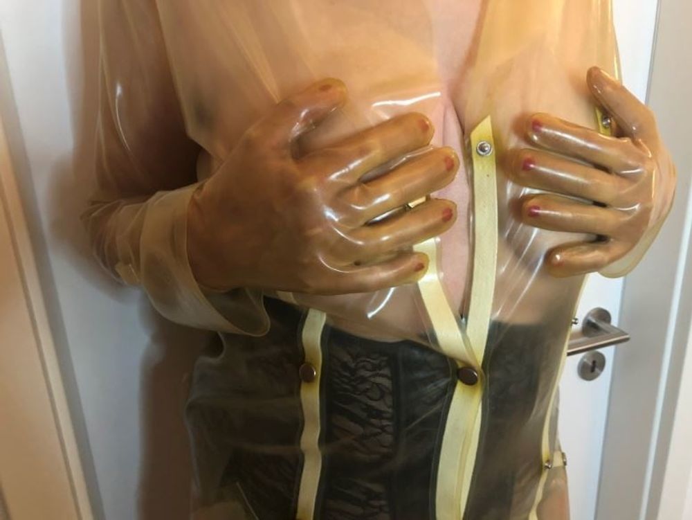 Transparent Latex Masturbation #7