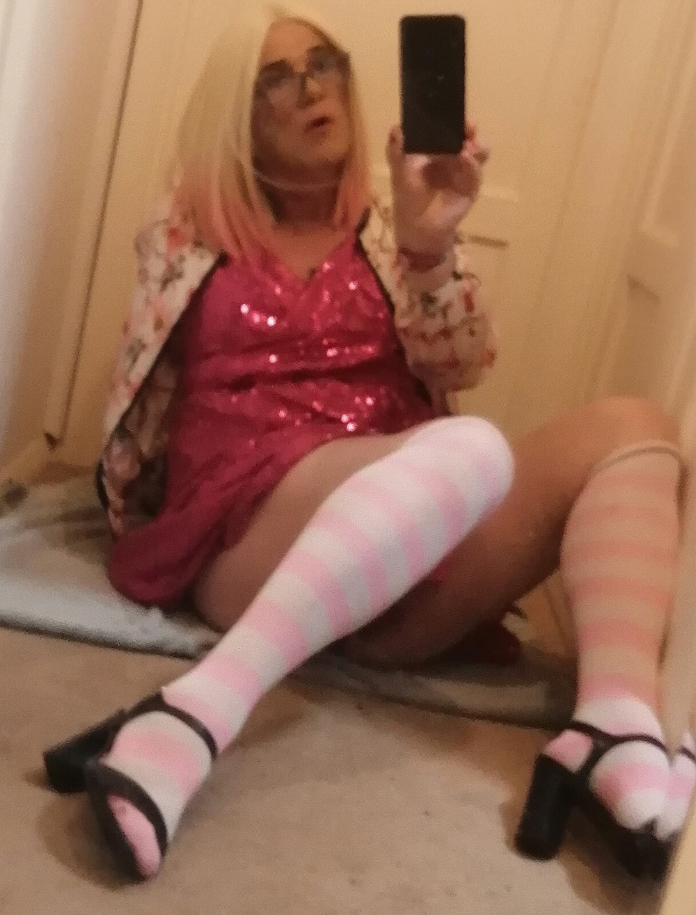 Sissy Mandy to expose #7