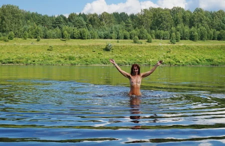 nude playing in volga river         