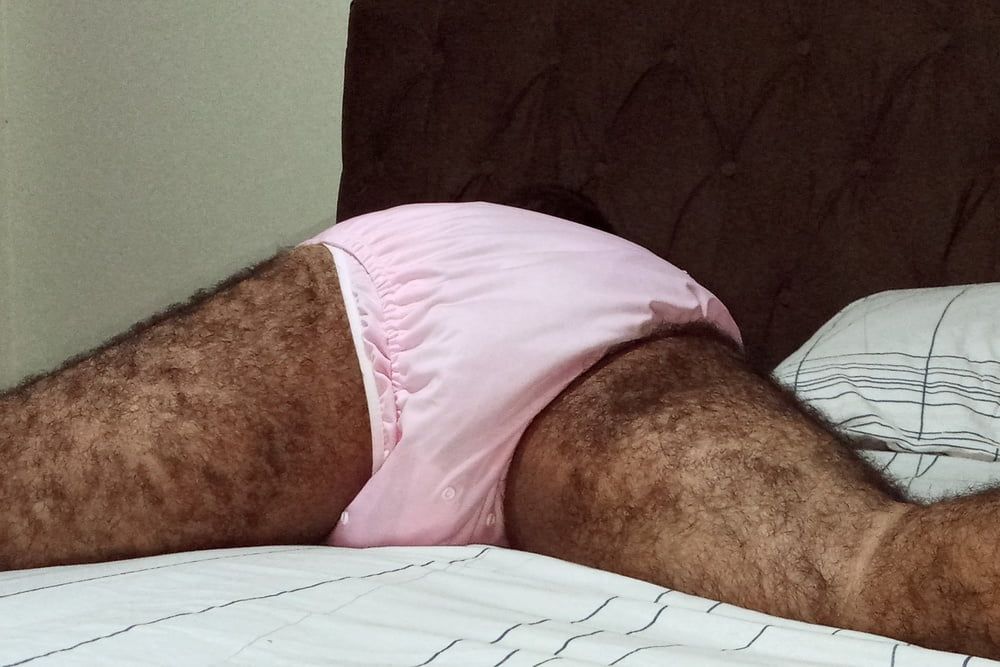 USING PINK NAPPY TO RELAX 