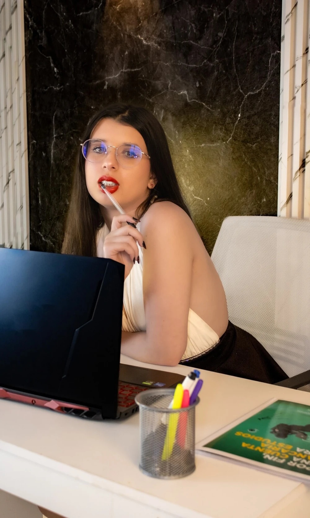 Sexy secretary #2