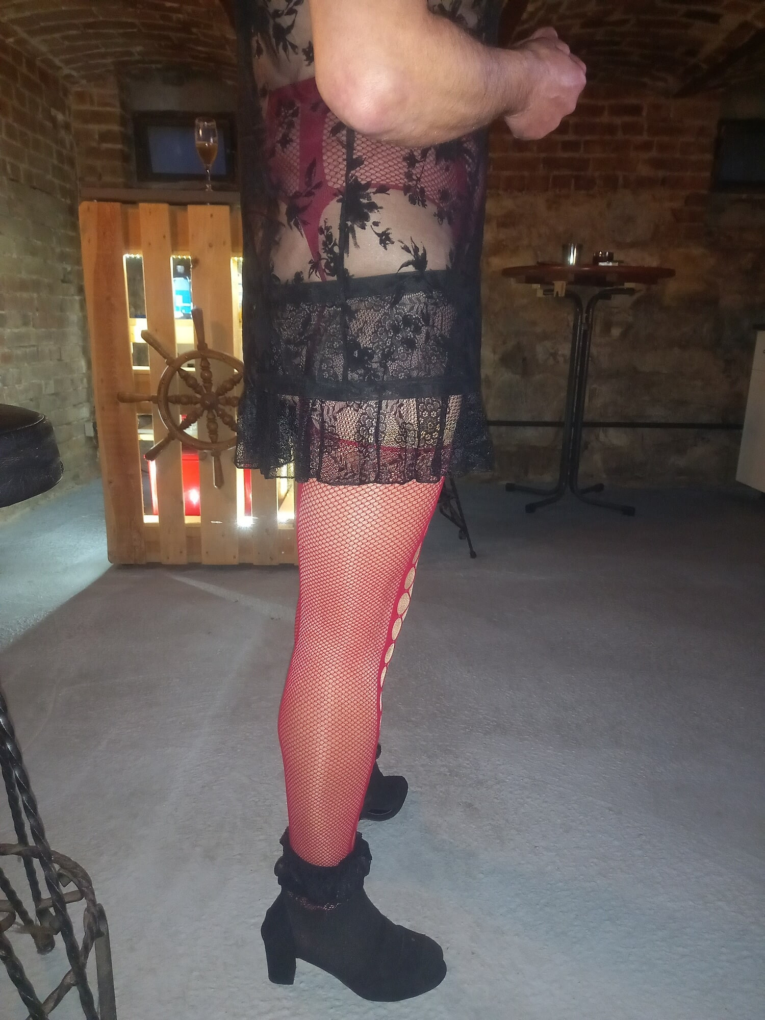 Černé a červené spodní prádlo