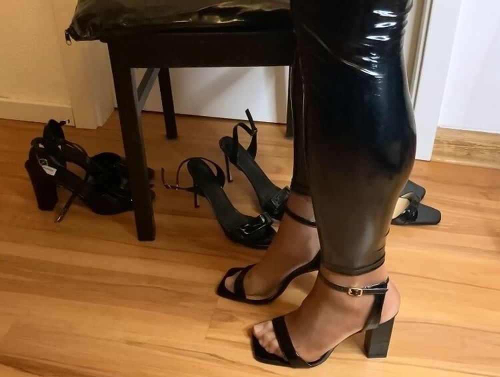 Eight Pairs of Black Heel Sandals #10