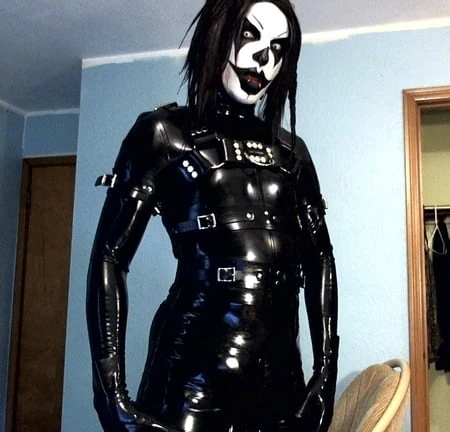 kinky rubber harlequin         