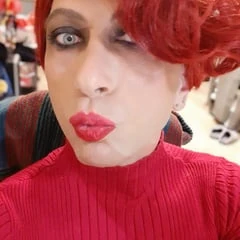 Alexa Bar Red
