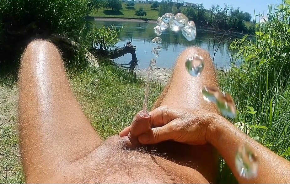 Hot Wolf Pissing #9