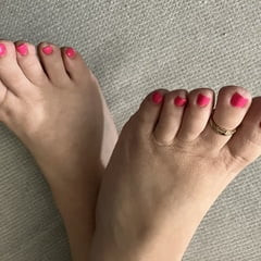 粉红色