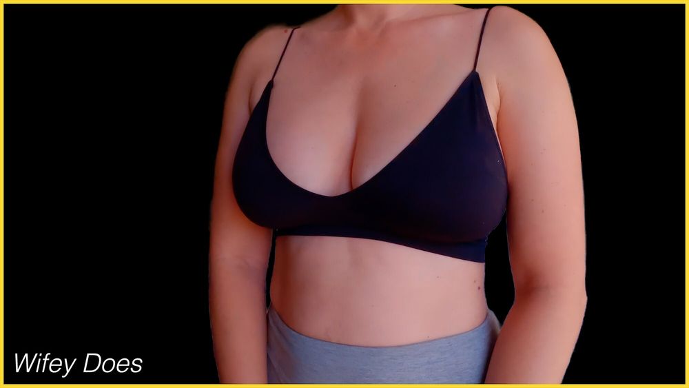 Wifey amazes in the black sports bra #6