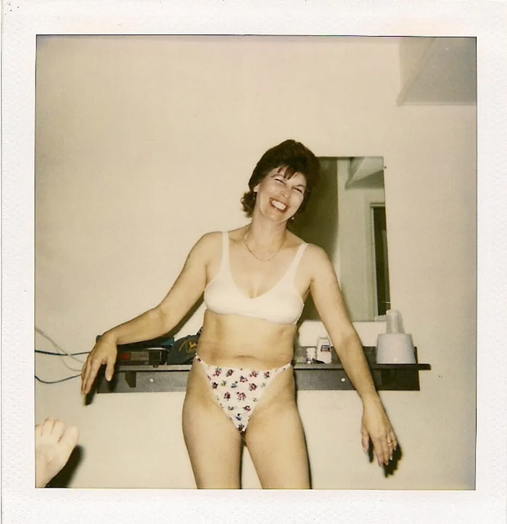 Vintage Sexy Polaroid Pictures #38