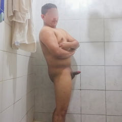 Sexy Nudes bajo la Ducha 11