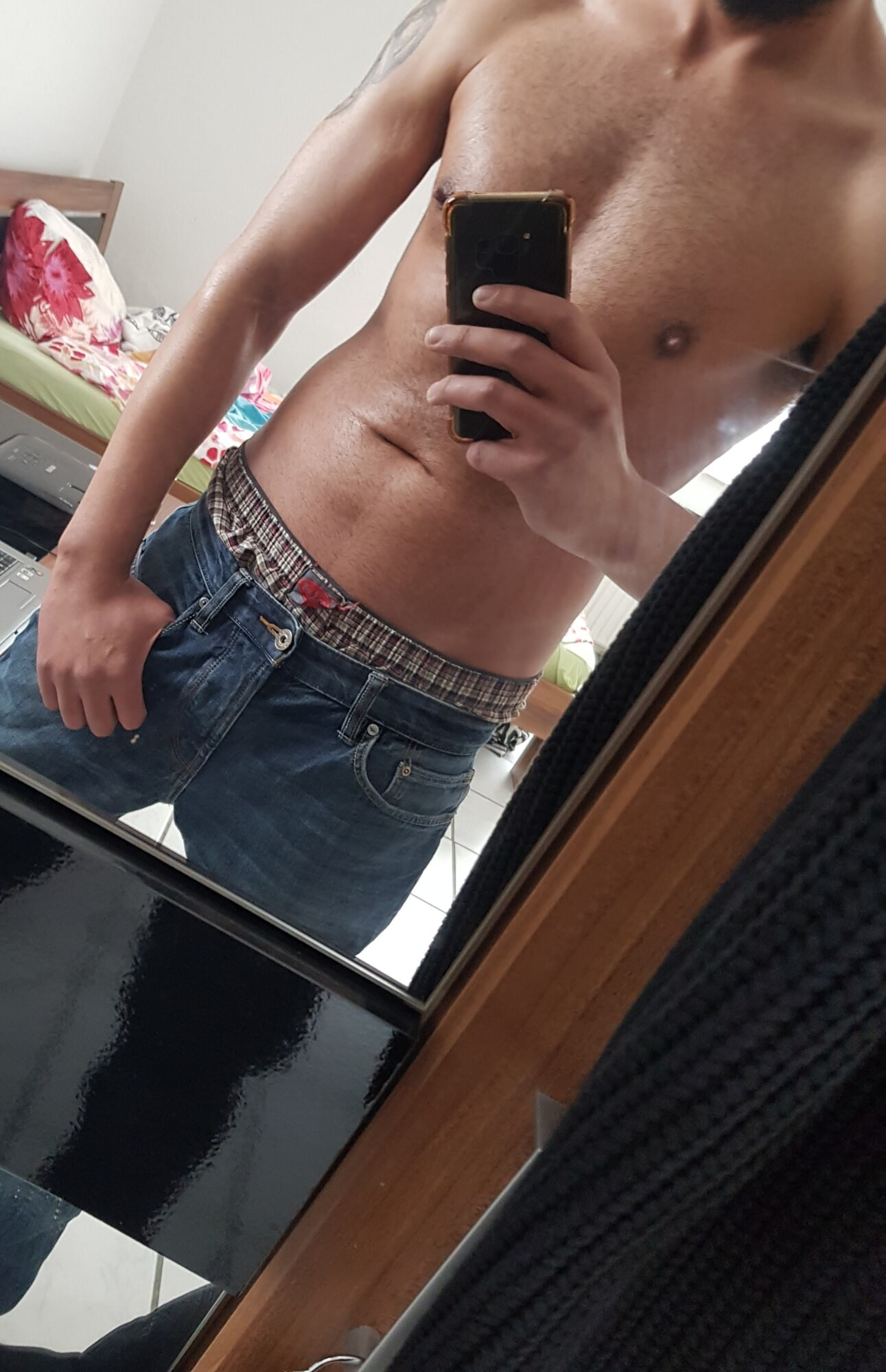 DU SOLLST NICHT WIXXEN. STOPF MEIN GIERIGES LOCH