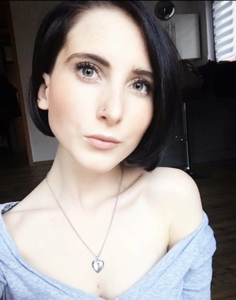 Private Sexy Pics Lou Nesbit.Lia Louise #36