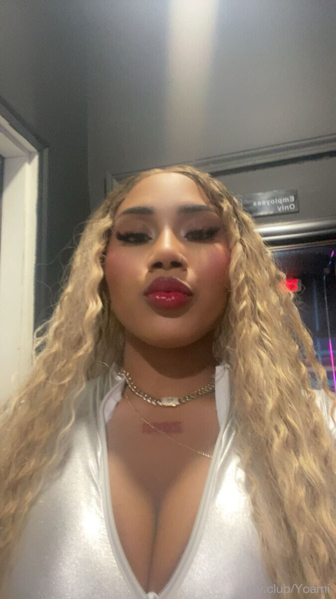 Piel morena Free Photos #9