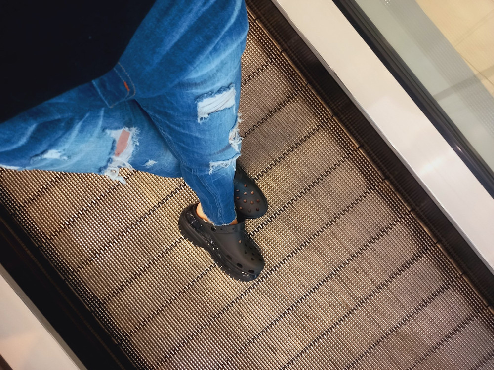 crocs