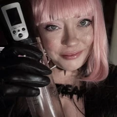 Tina Snua Selfies #71