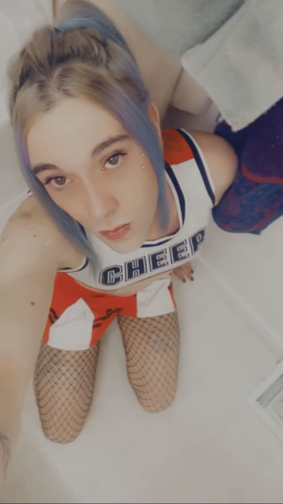 Hot Cheerleader #28