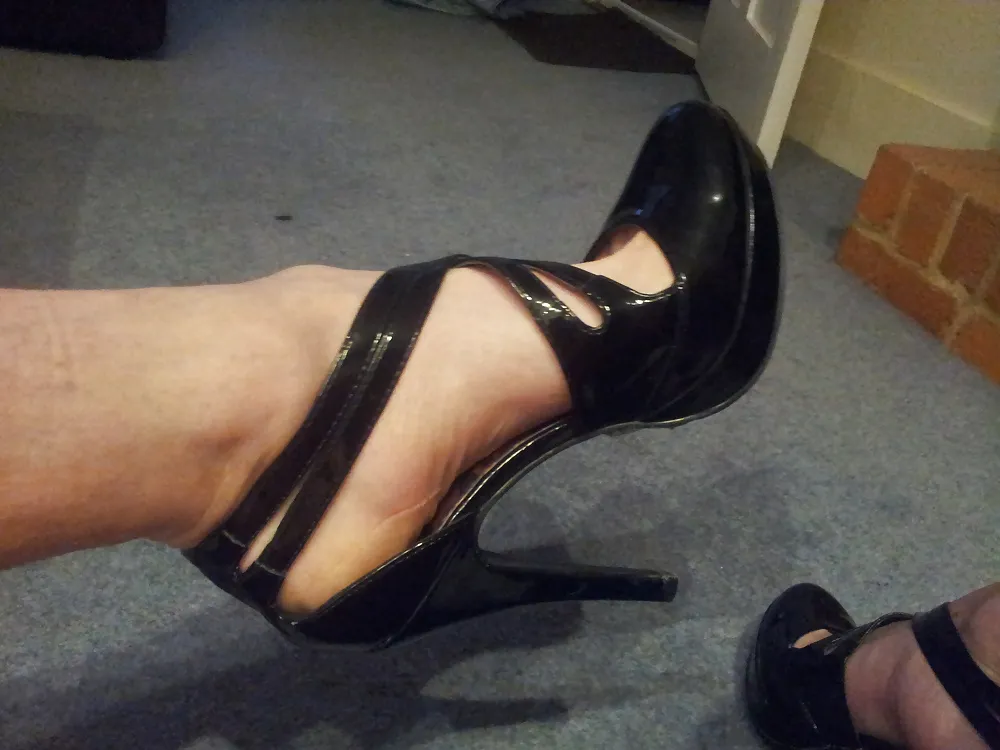 Black platforms #10