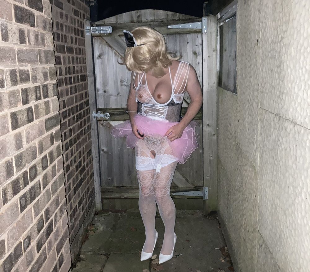 SuzieXX Alleyway Hooker Dress up  #16