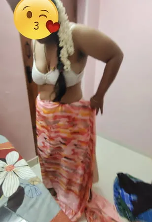 desi bhabhi visaakaa saree blouse sex pics         