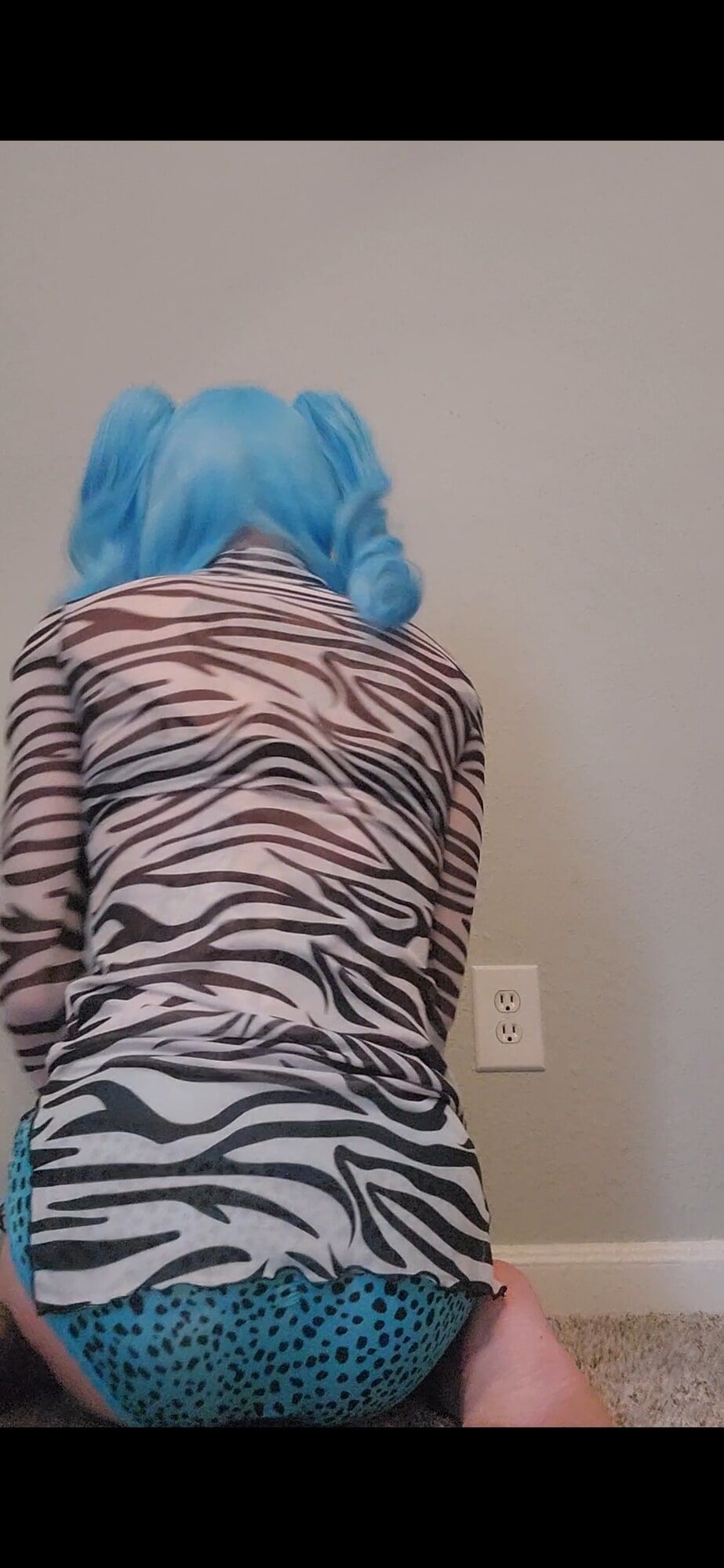 Blue wig and zebra print dress #3