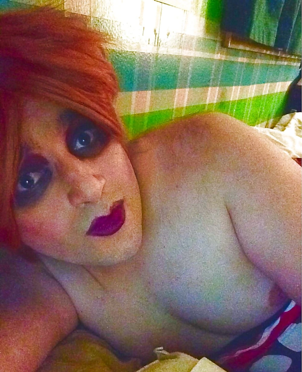 Red and sassy (goth tranny)