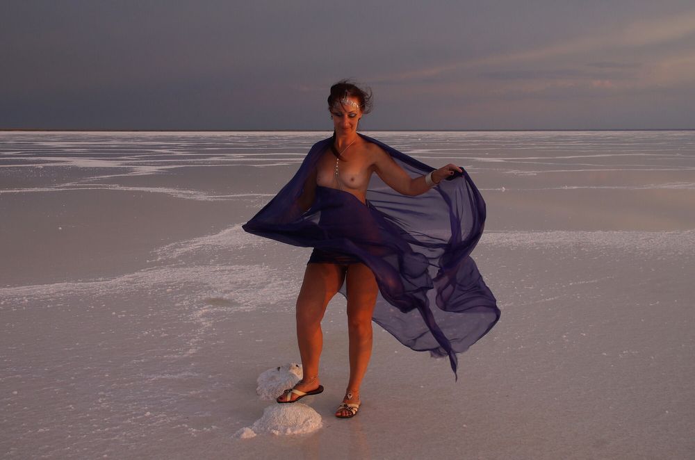 On Sunset-Light with DeepBlue Shawl on Salt- Lake #30