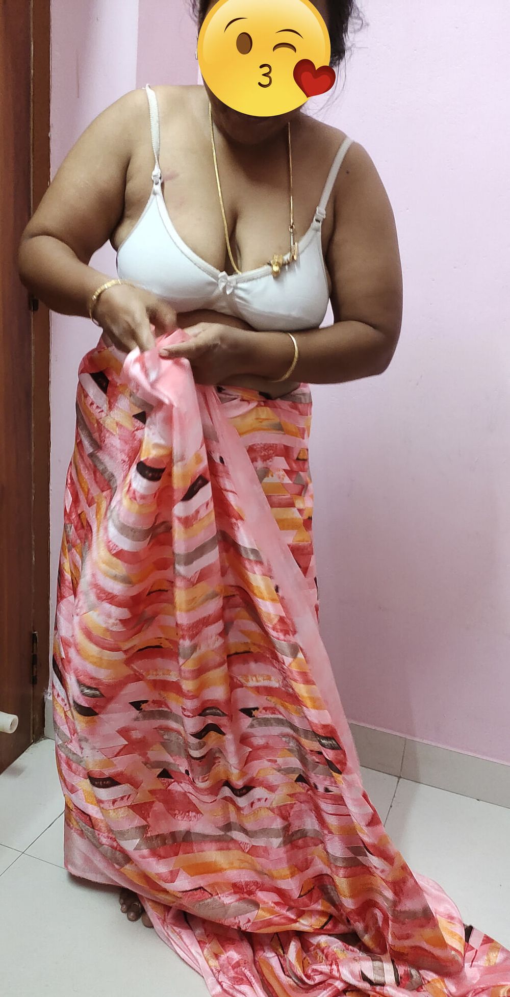 Desi bhabhi visaakaa saree blouse sex pics #9