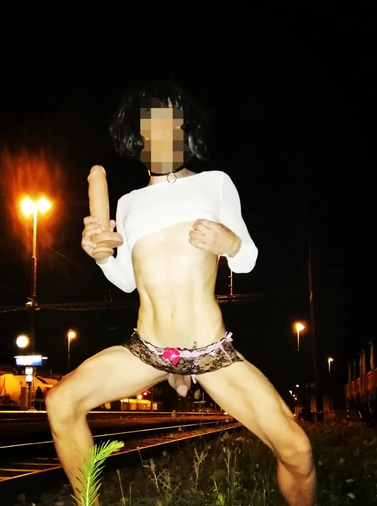 Outdoor sissy ?? JanaTG #19