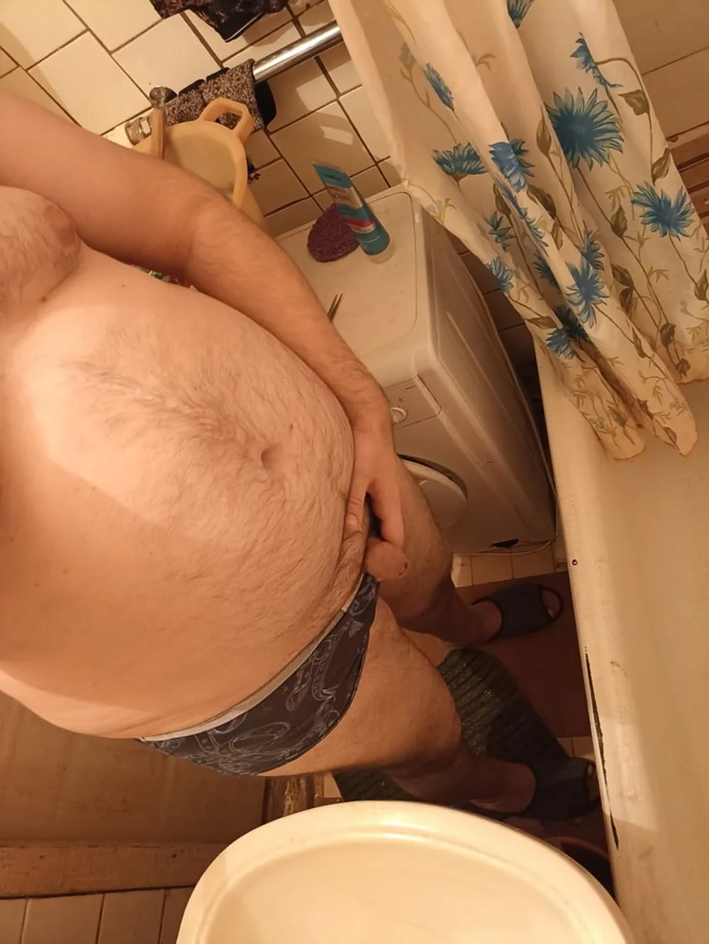 bulge,piss and belly #3