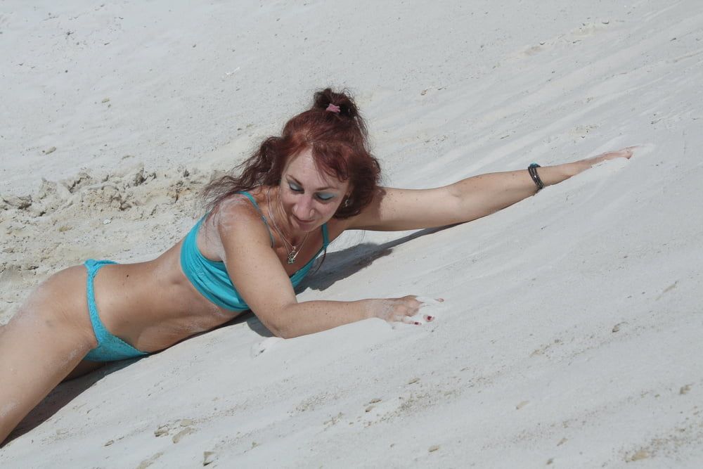 On White Sand in turquos bikini